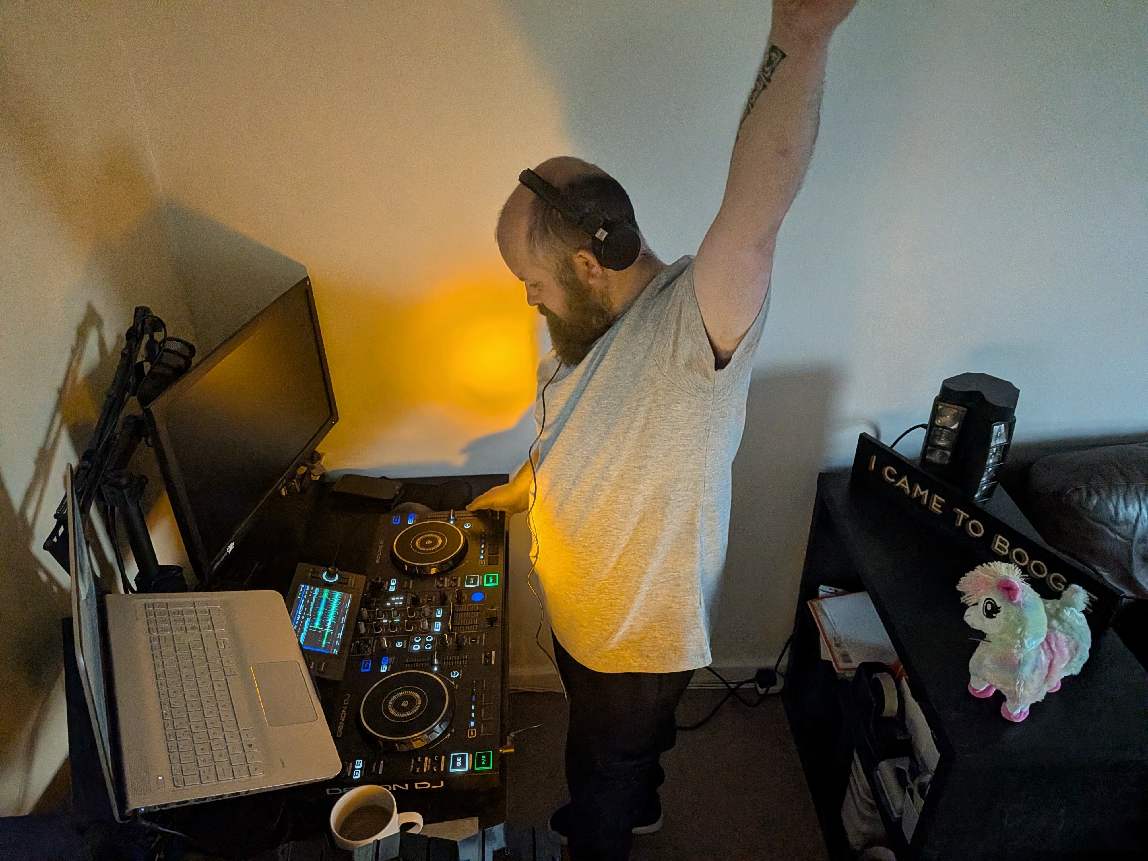 DJ Gallery 7